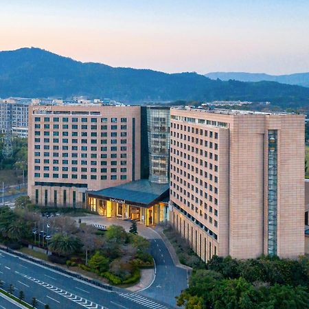 Swissotel Guangzhou Exterior photo