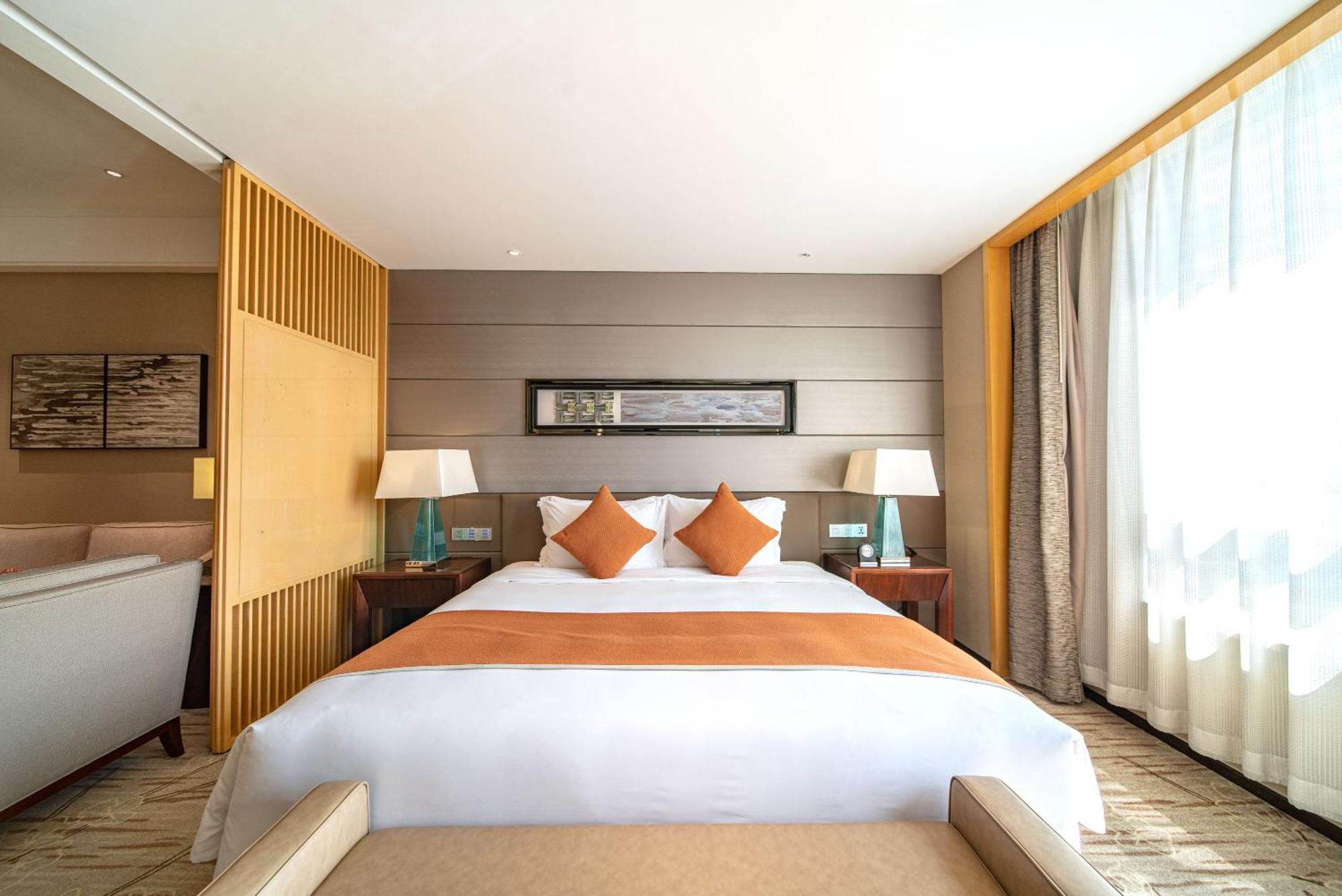 Swissotel Guangzhou Exterior photo